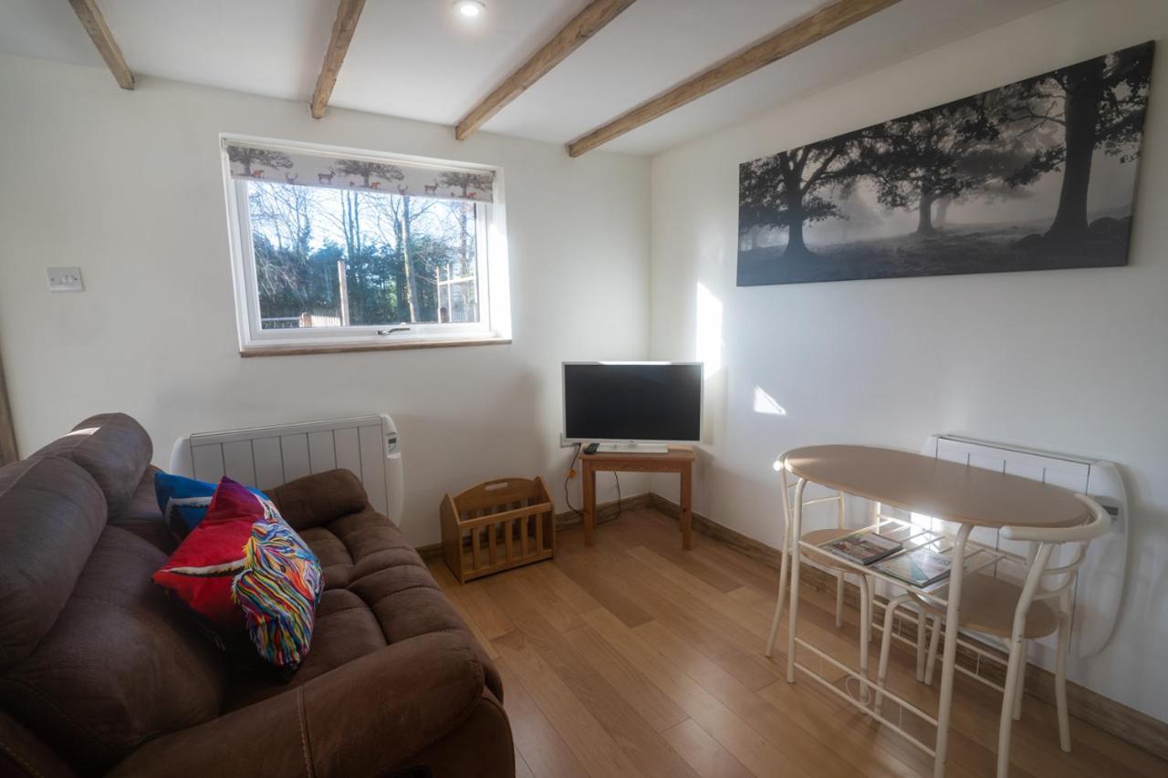 Rose Hideaway - Forest Of Dean Cosy Cabin Retreat Yorkley Exteriér fotografie